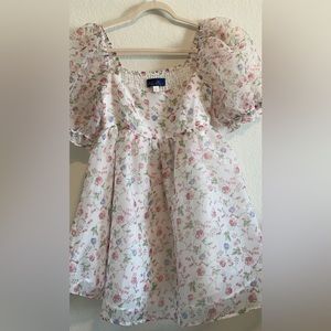 White floral dress. Brand new, Never worn before. From Francesca’s.
